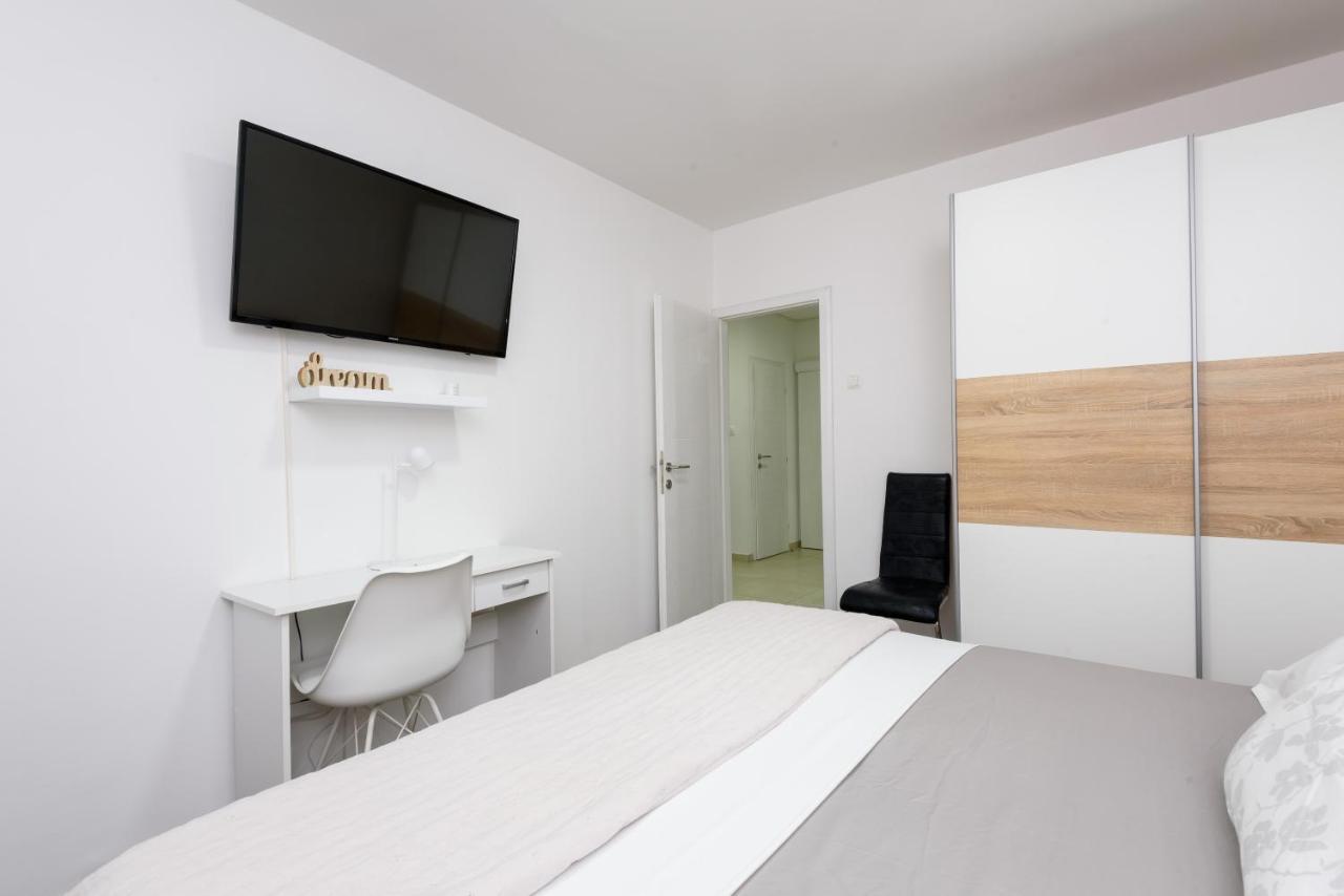 Apartment Tina Ploce  Exteriér fotografie