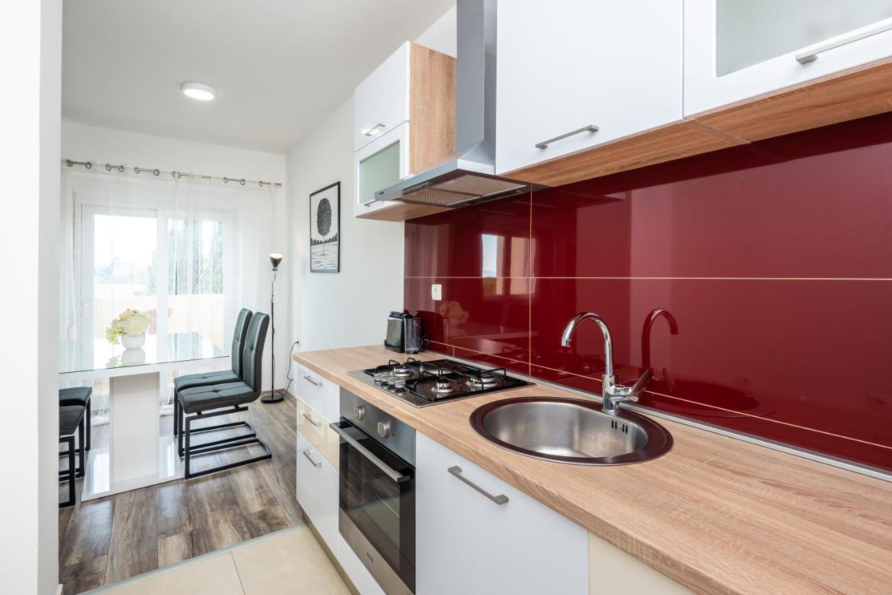 Apartment Tina Ploce  Exteriér fotografie