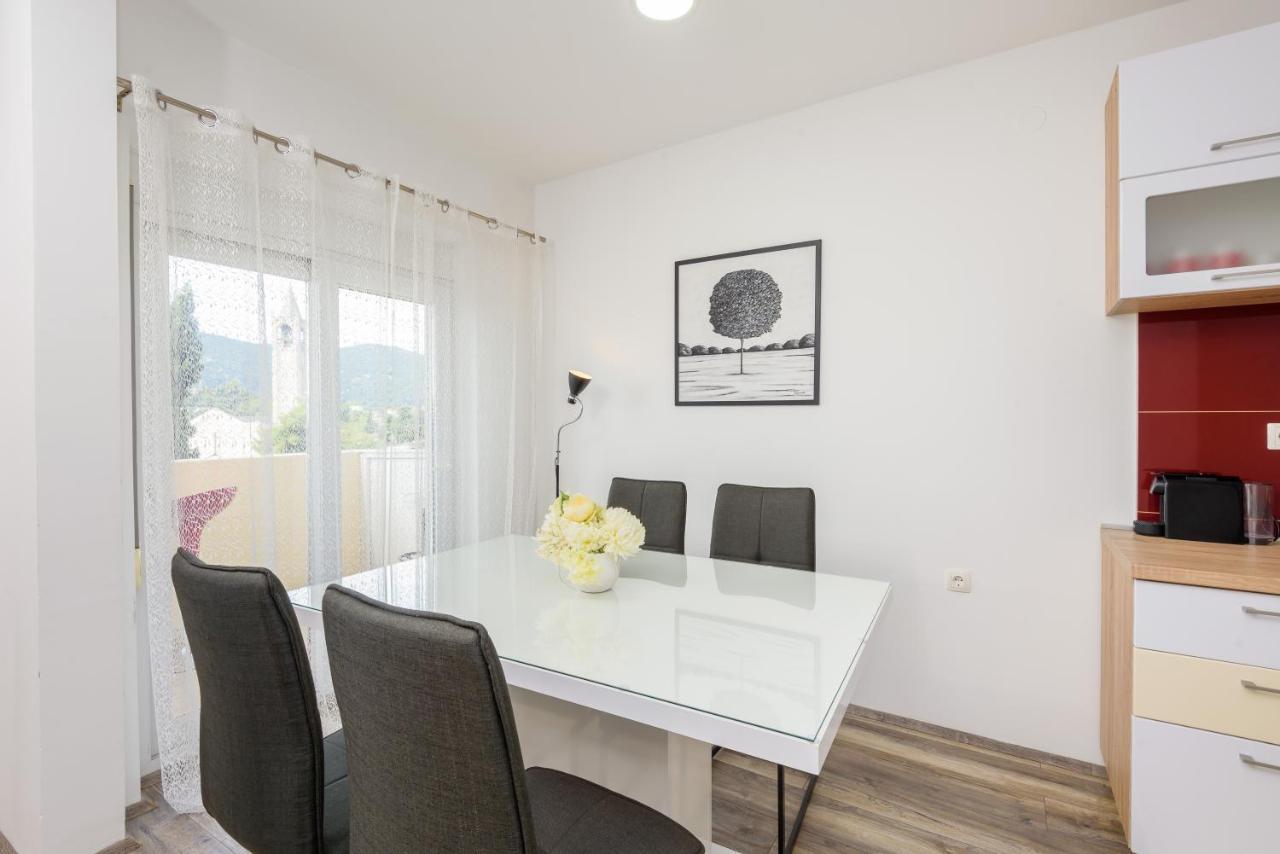 Apartment Tina Ploce  Exteriér fotografie