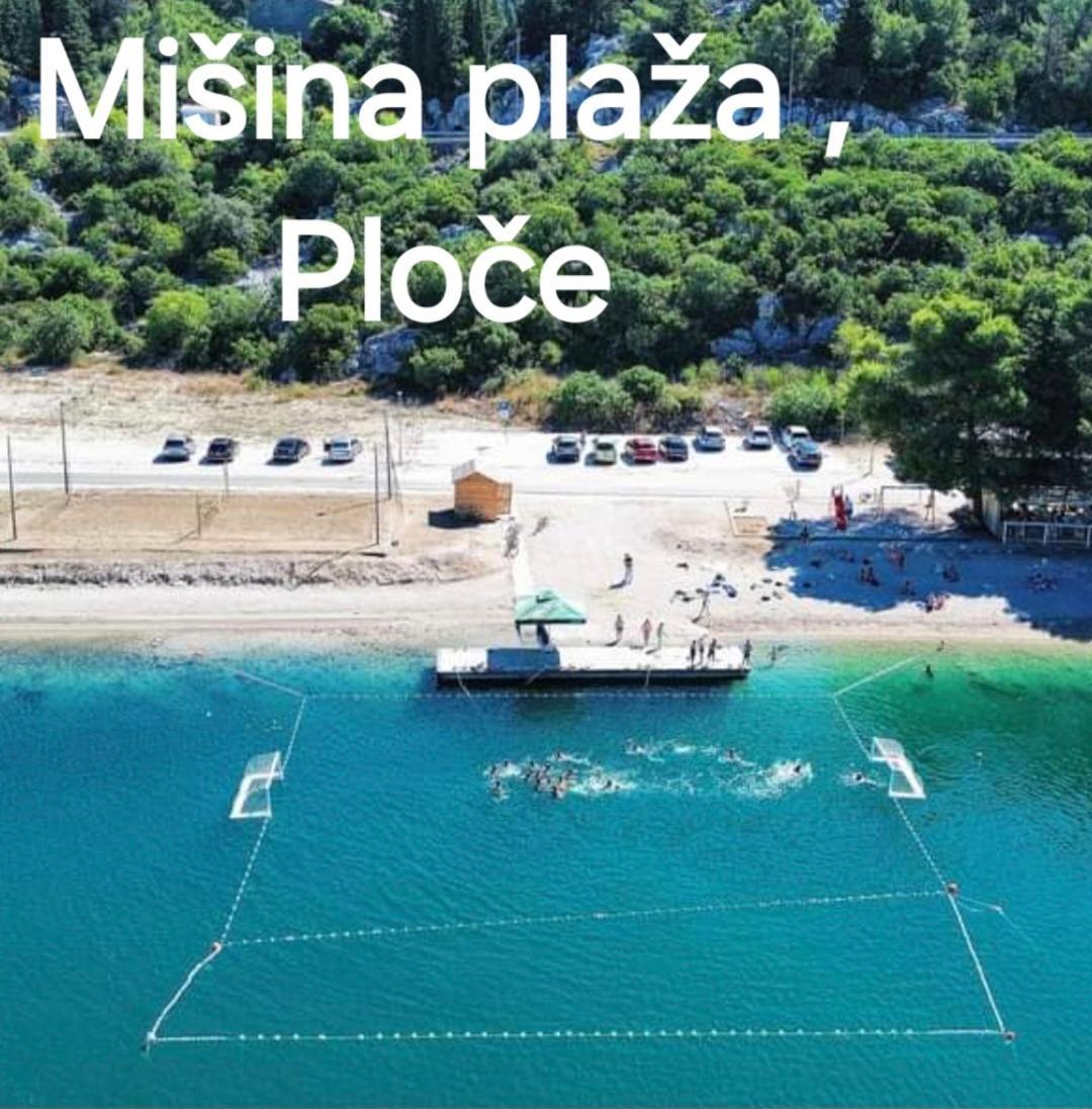 Apartment Tina Ploce  Exteriér fotografie